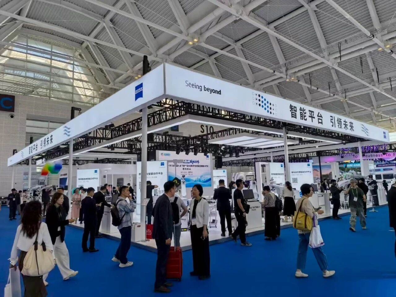 深化学术交流 聚力眼科发展|康明眼科专家团队亮相 CCOS2026 深化学术交流 聚力眼科发展|康明眼科专家团队亮相 CCOS2026